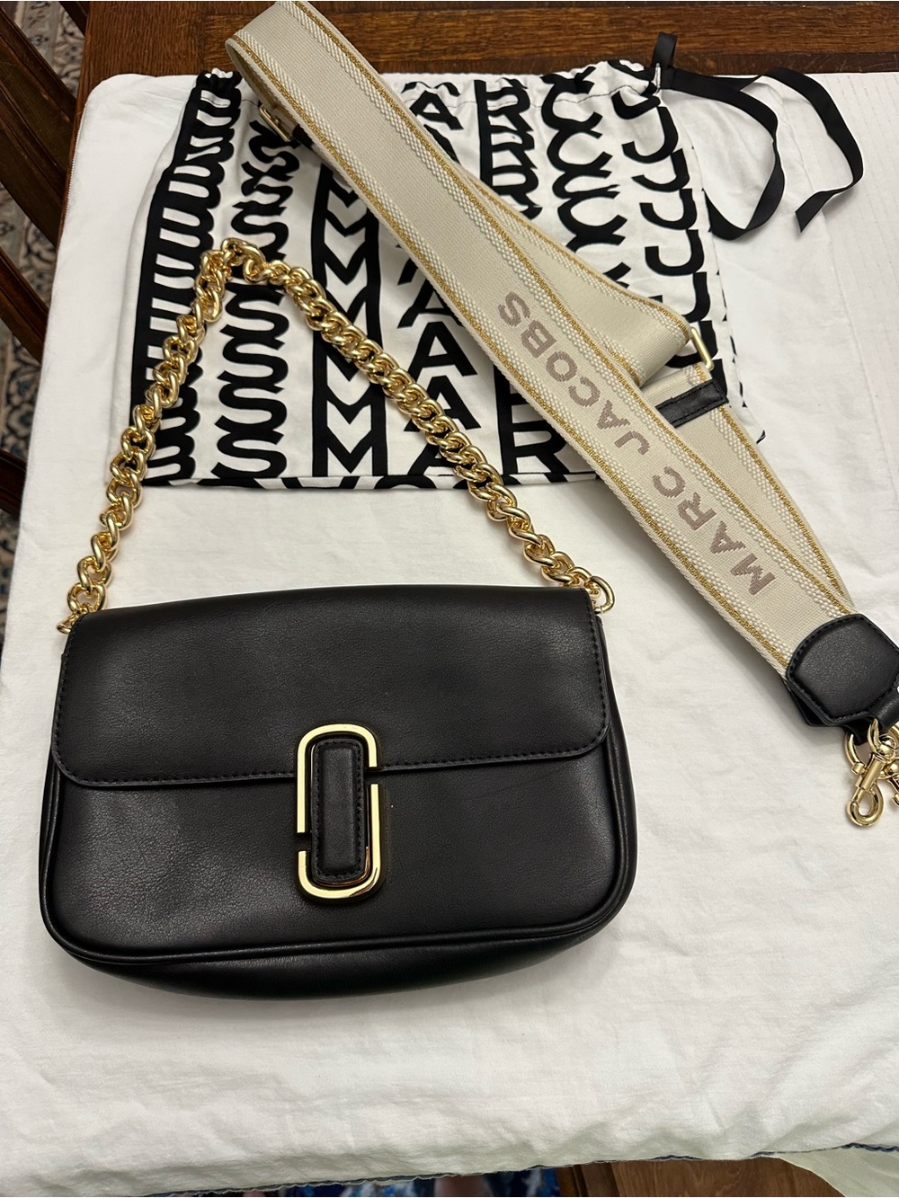 Marc Jacobs Black Leather Shoulder Bag with Gold Chain Detail